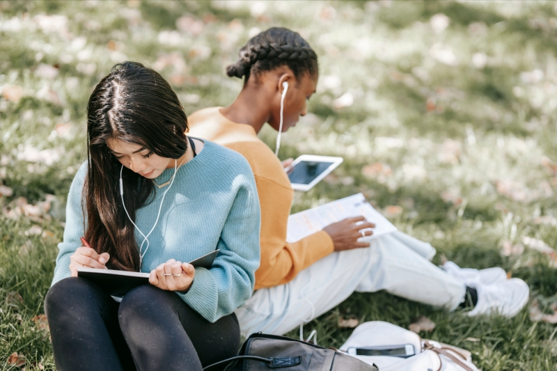Students using accessible educational video content